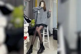 黑丝配超短裙就是好看，我女朋友能这样穿，让我做什么都愿意啊