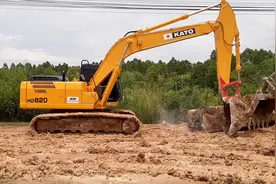 日系品牌加藤，挖掘机界的扛把子，不给钱都想去开一天视频封面
