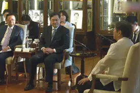 黄栋星：马科斯态度友好亲切 与秦刚见面气氛融洽视频封面