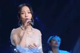 爷青回！张韶涵山东春晚再唱《隐形的翅膀》，一袭白裙仙气十足视频封面