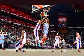 【球星集锦】科林斯25分8板2盖 空接暴扣根本停不下来！