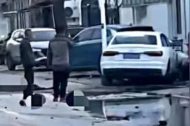 网曝常熟发生开车撞人伤亡事故？警方：案件处理中视频封面