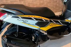 雅马哈新款160省油踏板车，外观声浪展示，颜值高动力强，配ABS视频封面