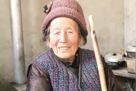 到底是生妮好还是生小好？听听农村90岁老人咋说，都是大实话