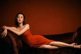 原来“大嫂”本人长这样，看了高叶早期写真照太惊艳，不愧是大嫂视频封面