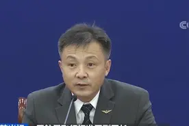 江苏南京：选派多名专家进驻禄口机场，3日起全面消杀|第一时间视频封面