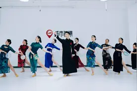 气质旗袍舞蹈《声声慢》，跳舞的女孩子个个都这么好看