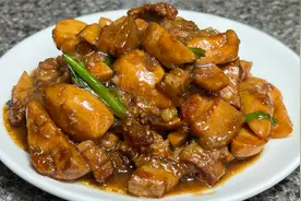 茨菇焖五花肉做法，软嫩入味，粉糯鲜香，汤汁拌饭也能吃两碗视频封面