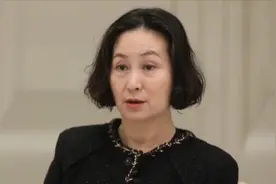 四太儿子何猷邦，何鸿燊却喊话何超琼照顾，何超琼一番话道出真相视频封面