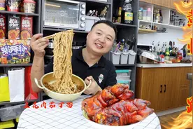 小火做黄焖猪蹄，小火慢炖3小时，软烂脱骨，胶原蛋白满满，过瘾视频封面
