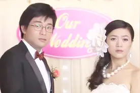姐姐婚礼正交换戒指，弟弟带着一队警察进门，姐夫瞬间懵了！视频封面