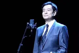 66岁濮存昕近照曝光，憔悴苍老难以辨认，令人心疼不已视频封面