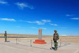 士兵站岗为何两小时换次岗，这样不麻烦吗？看完才知道其中原因！