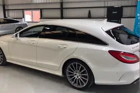 白色优雅骑士 梅赛德斯奔驰CLS Shooting Brake 猎装版 配AMG轮毂视频封面