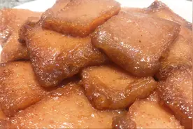 你们家年糕是怎么做来吃的？试试客家蒸年糕做法，又软又粘好诱人视频封面
