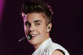 搜狐娱乐播报：Justin Bieber携新专《Changes》情人节回归