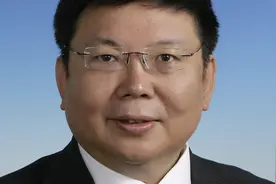 王拥军院长|卓越的医生如何做临床研究——值得拥有视频封面