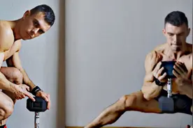 如何练腿部肌肉？俄罗斯大兵分享8个军用训练法，1个哑铃就搞定！