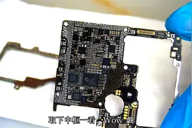 「极限维修」华为p40pro照相全绿，可谁会想到掉了100多个焊点视频封面