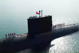 中国潜艇实战画面罕见曝光，潜射导弹雷霆一击视频封面