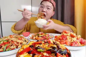 今天家常菜吃米饭，一个比一个下饭，老猫吃得真香视频封面