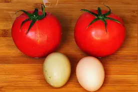 西红柿不要炒鸡蛋了，试试这个新做法，简单美味，吃一口念念不忘