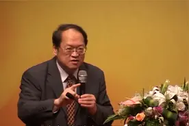 傅佩荣：人要善待自己，哪种方法才正确？一位80多岁大学者的趣事视频封面