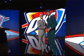 【2021NBA选秀】第16顺位！俄克拉荷马雷霆队选中阿尔佩伦·申京视频封面