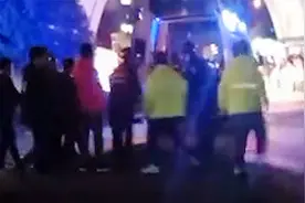 浙江22岁女孩深夜从26楼坠下疑身亡，物业回应：对住户影响不大视频封面