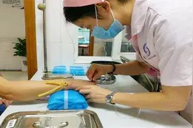 老师和护士怎么了？为啥有些人不愿找这样的老婆？这里告诉你答案视频封面