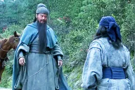卧牛山上，周仓力战赵云百回合不落下风，不愧是关羽的小弟视频封面
