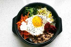 延边朝鲜族特色美食：石锅拌饭的做法 味道秒杀韩国料理店 超好吃