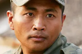 娱乐圈有又一位鼻咽癌离世，享年45岁，在《士兵突击》有精彩演出视频封面