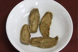 1味中药泡茶喝，是三高的“清洁工”，排出毒素，身体越来越健康视频封面