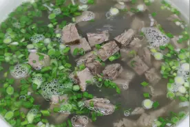 大厨教你淮南牛肉汤的正宗做法，汤鲜浓白，肉烂不肥腻，百喝不腻