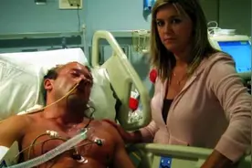 中国神医，9000针拯救美国瘫痪运动员！视频封面