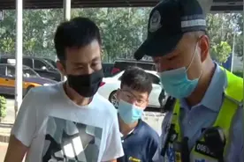 限行尾号轮换，交警现场执法，石家庄街头情况如何？视频封面
