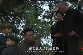 东方：主席写下春联：千门万户曈曈日，总把新桃换旧符视频封面