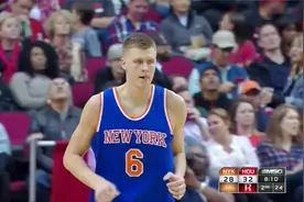 【历史上的今天】2015年波尔津吉斯砍24分14篮板7盖帽带队四连胜视频封面