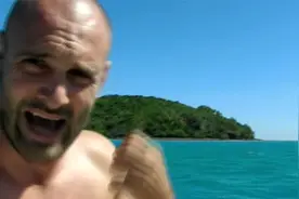 跟着德爷混一天饿三顿视频封面