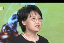 长期流眼泪也有可能会引发干眼症，需引起重视，否则会致盲