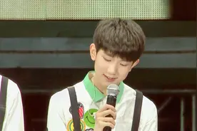 【王源】三周年 读信 | 有些事 我看在眼里 记在心里视频封面