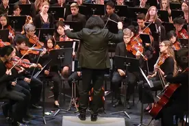 《魔兽世界》史诗级主题曲现场演奏版，交响乐一响，浓厚的历史感视频封面