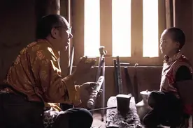 藏族大叔古法取银铸刀，纯手工锻造雕刻，刀鞘花纹精美绝伦视频封面