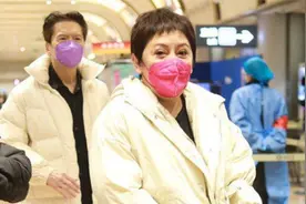 身上一件羽绒服就8万多，一颗钻石7600万，她才是香港隐形女首富视频封面