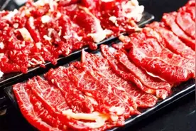 牛肉、猪肉、鸡肉，是顺着纹理切还是逆着纹理切？爱做饭的人看看视频封面