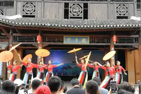 裴高才告诉你，黄陂蔡店田家湾是武汉唯一土家族群落，歌舞升平视频封面