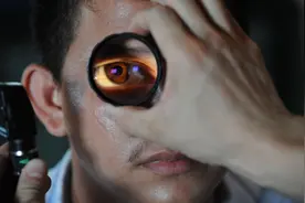 看灯出现光圈是眼睛出问题了吗？眼科医生告诉你原因视频封面