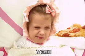 角色扮演大冒险，小女孩假扮成玩具娃娃视频封面