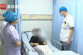 危险！女孩空调房吃烧烤一氧化碳中毒昏迷四天险丧命视频封面